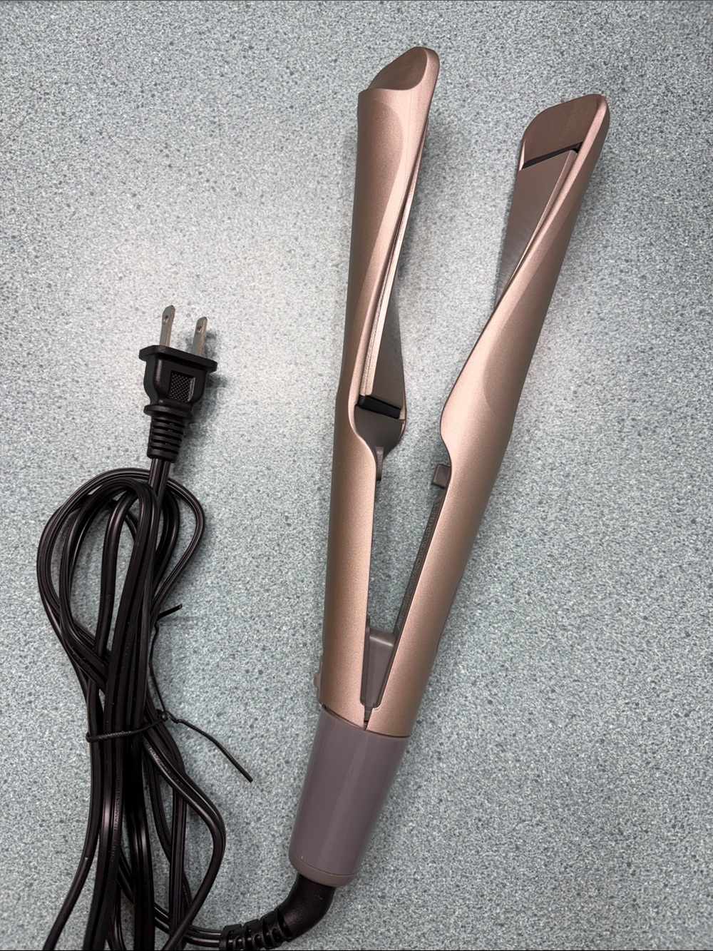 Remington twist and curl flat iron, beach wave hair